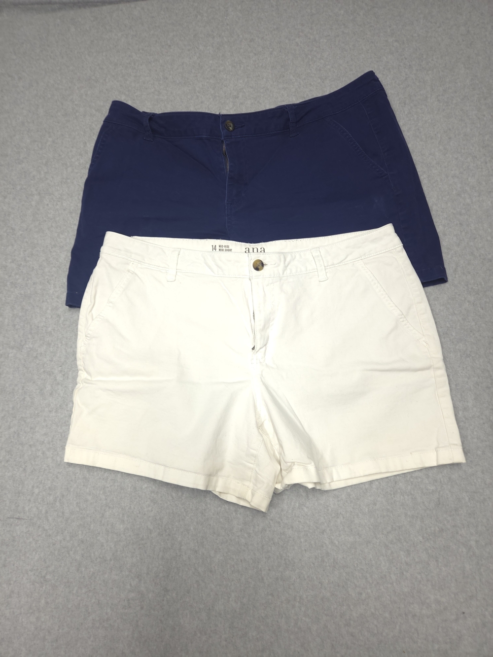 0482 Set Of 2 a.n.a Women's White Cotton Blend Shorts Size 14